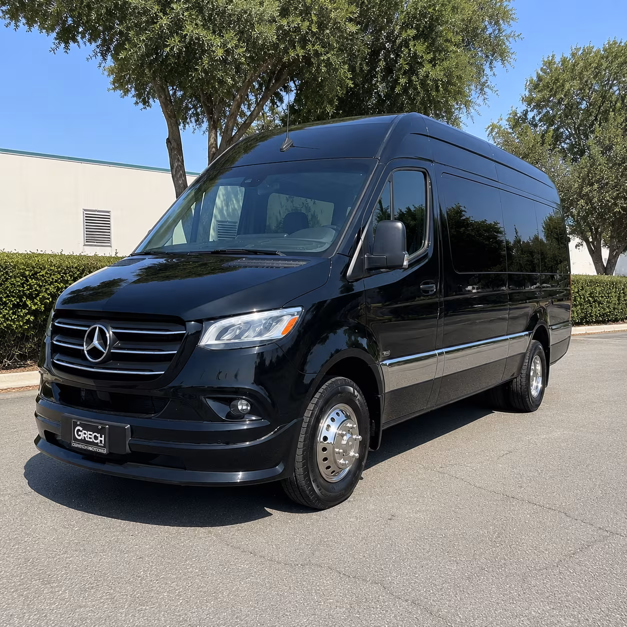 find the perfect transportation for your next airport transfer 2